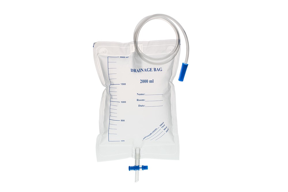 Medical Disposable PVC Urinary Drainage Bag Urine Meter 2600+500ml - China  Urine Drainage Bag, Urine Bag | Made-in-China.com